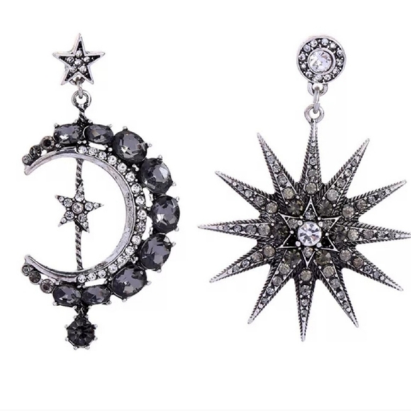 Cz Star Moon Crystal Stud Earrings - Picture 3 of 3